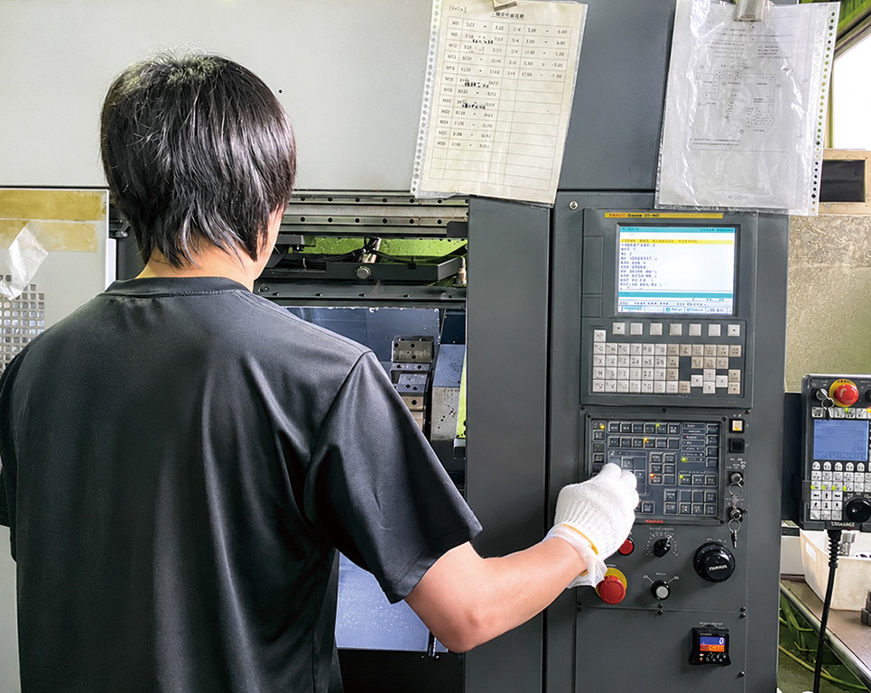 工場での作業風景１
